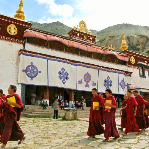 1510806347_featured_img_tibet__lhasa_and_shigatse